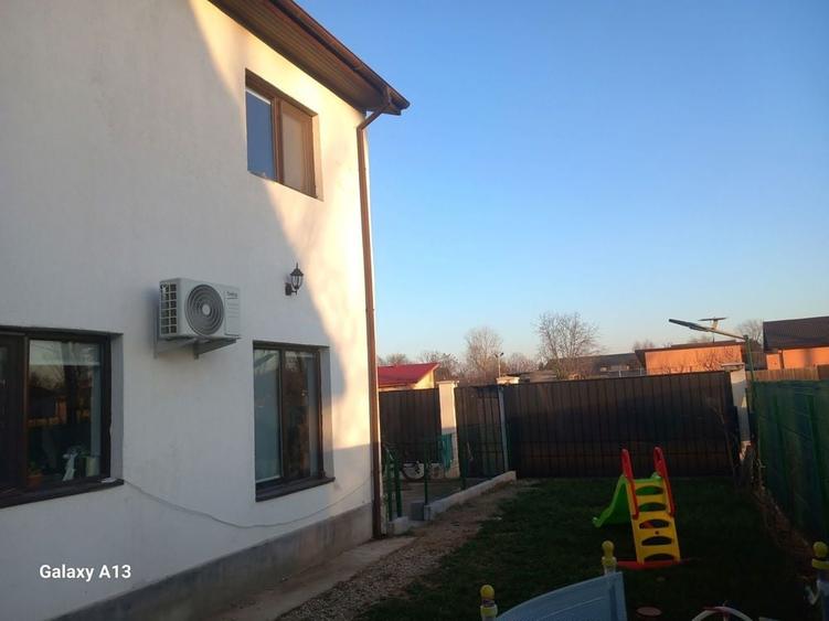 Casă cu 5 camere cu Canalizare în Găneasa