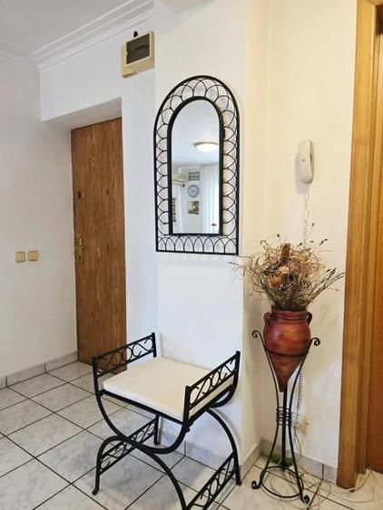 Apartament cu 3 camere decomandat în Siliștea Snagovului