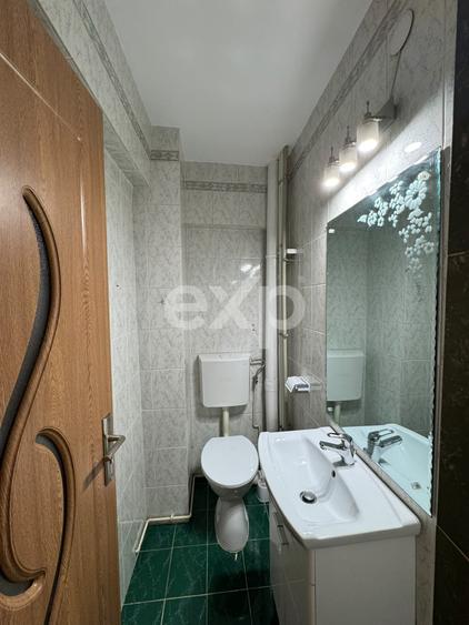Apartament cu 3 camere decomandat, mobilat în Teiul Doamnei