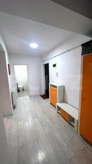Apartament cu 3 camere decomandat, mobilat în Turnișor