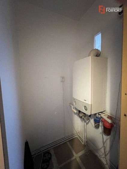 Apartament cu 4 camere decomandat, mobilat în Girocului