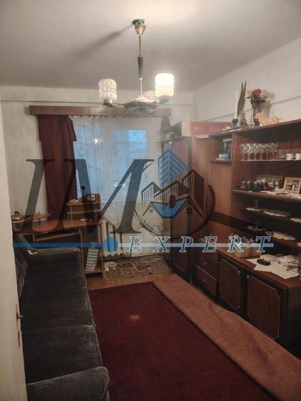 Apartament cu 3 camere, mobilat în Central