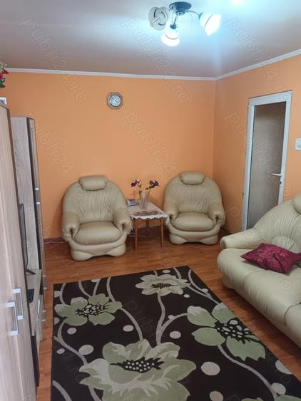 Apartament cu 3 camere în Viziru 1