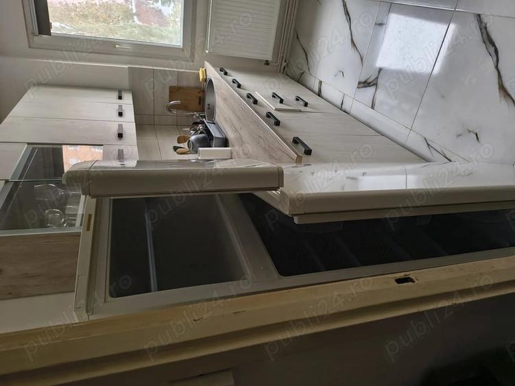 Apartament cu 2 camere nedecomandat în Central