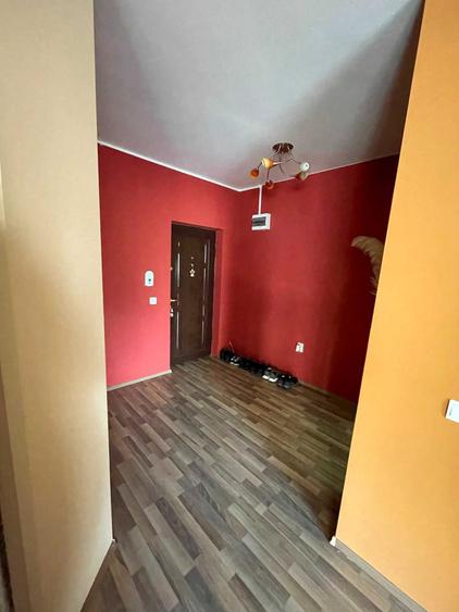 Apartament cu 2 camere semidecomandat în Florești