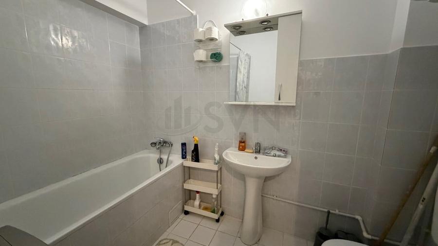 REA1027738 Studio Mall Vitan bloc 2001 53 mp - 5