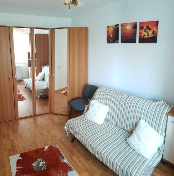 Apartament cu 2 camere semidecomandat în Cedonia