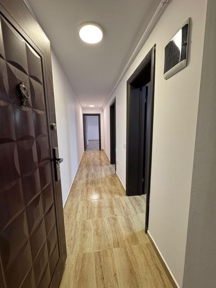 VANZARE APARTAMENT 2 CAMERE 51 MP-MANSARDA-TINERETULUI 85-PARCARE LA LIBER - 1