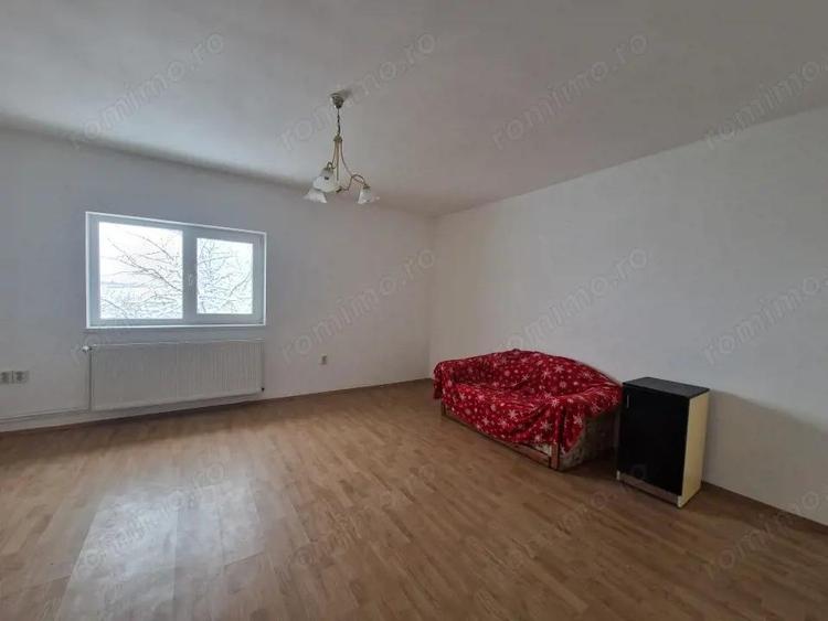 Casa spa?ioasa in comuna Recea, intr-o zona lini?tita ?i bine pozi?ionata - 11