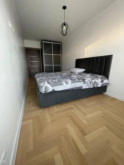 Apartament cu 3 camere decomandat în Iancului