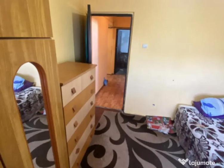 Apartament 3 camere decomandat,etaj 4/4 Bld. Racoteanu, 45 0 - 1