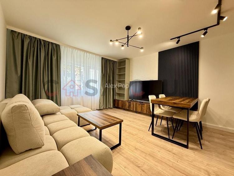 3 camere, modern, la cheie, semicentral!