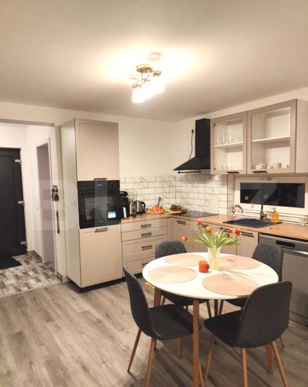 Casa tip duplex de vanzare | Complet mobilata | 2 locuri - 2