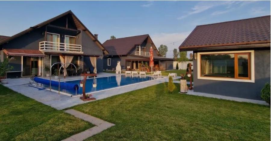 IZVORANI - 2 vile de lux, piscina, SPA - 2