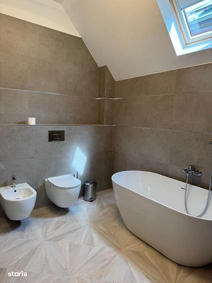 Casa de inchiriat: 9 camere, piscina, garaj - 3