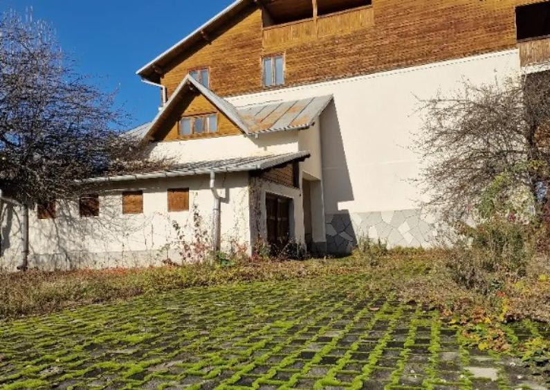 2 Vile la pret de una in statiunea Breaza, Prahova - 1