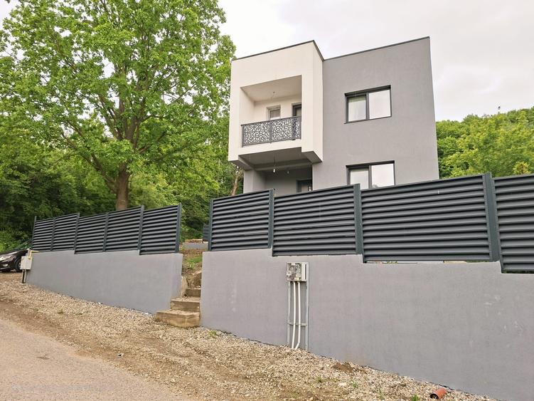 casa / vila Stefanesti , stadiul predarii : '' La Cheie '' ! - 1