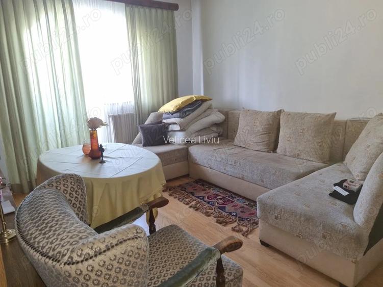 Apartament 2 cam semidecomdat