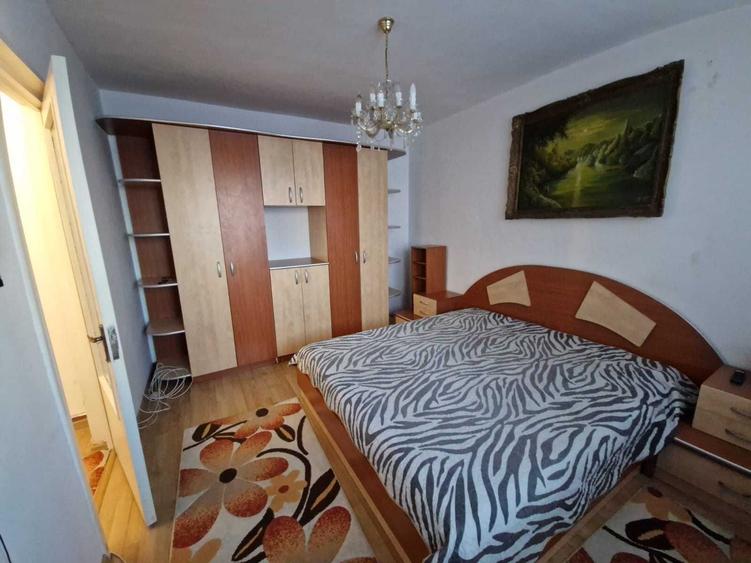 Inchiriez apartament cu 2 camere in Rogerius - 1