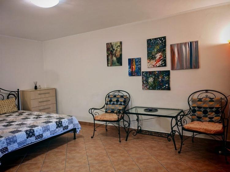 Garsonieră decomandată, mobilată în P-ța Alba Iulia