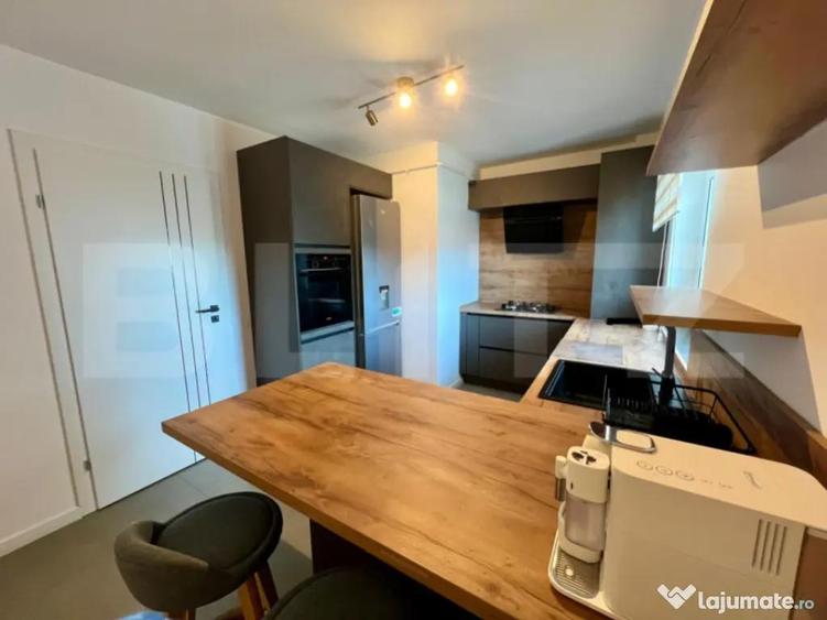 Garsoniera bloc nou, 55 mp, etajul 5, centrala proprie, zona - 11