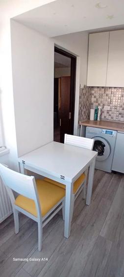 Garsoniere bloc de apartamente - 8