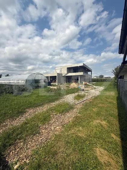 Casa/Vila 450 mp utili, 8000 mp teren + casa in constructie, Plopeni, SV - 11