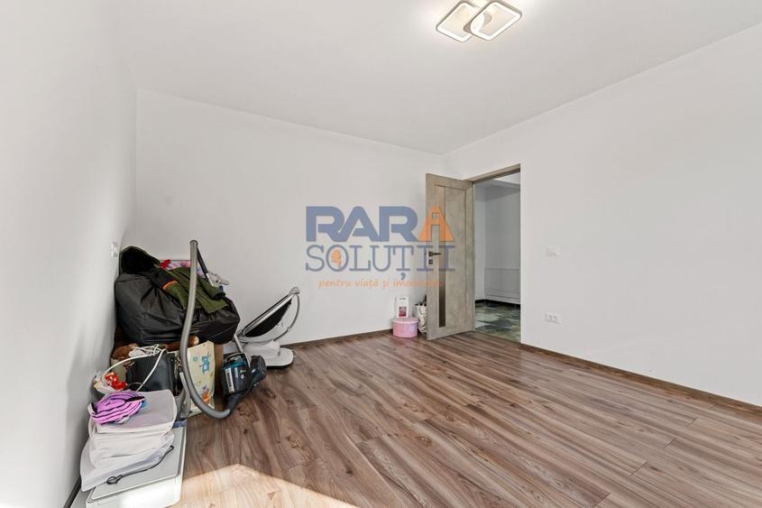 Casă individuală cu 3 camere cu Canalizare în Secuieni