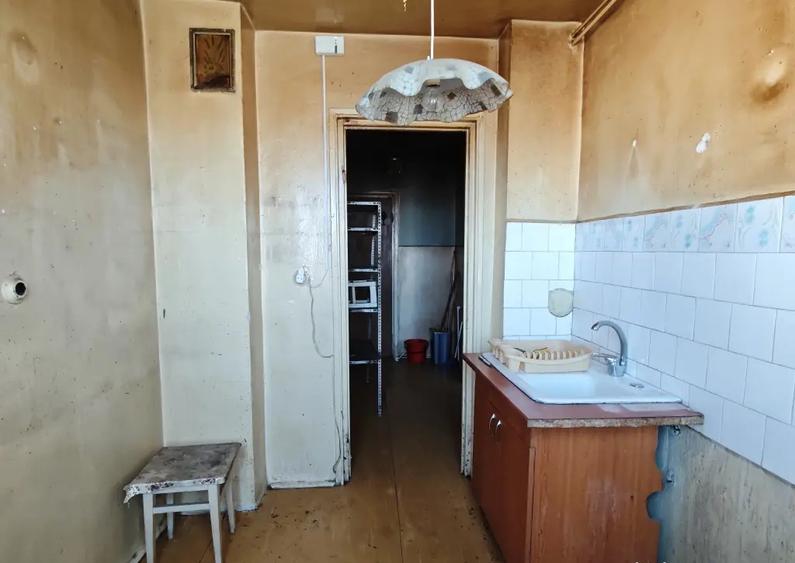 Apartament 2 camere - 55mp utili+balcon, etaj 10/10, central - 4