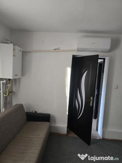 Inchiriez apartament la casa 2 camere central - 4