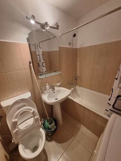 Garsoniera spatioasa de inchiriat Calea Vitan - 10