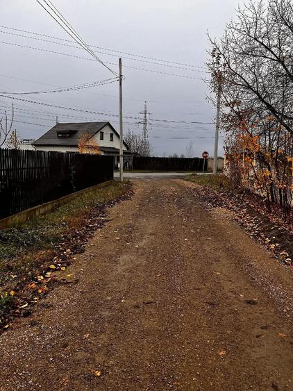 Teren de 1000 mp, în Vânători