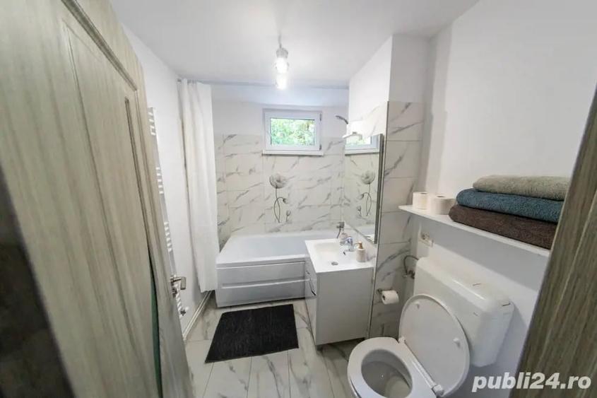 Garsonieră decomandată în Central