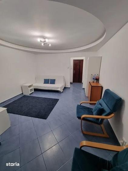 Garsonieră semidecomandată în Titan
