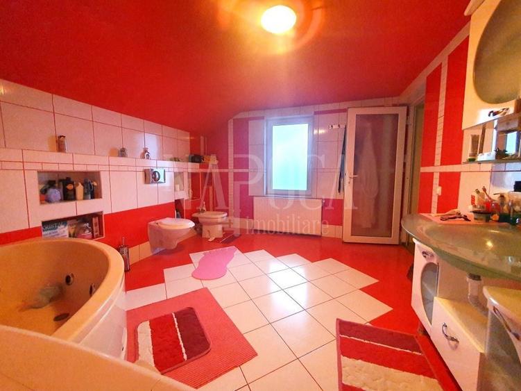 Casă individuală cu 5 camere cu Canalizare în Nufărul