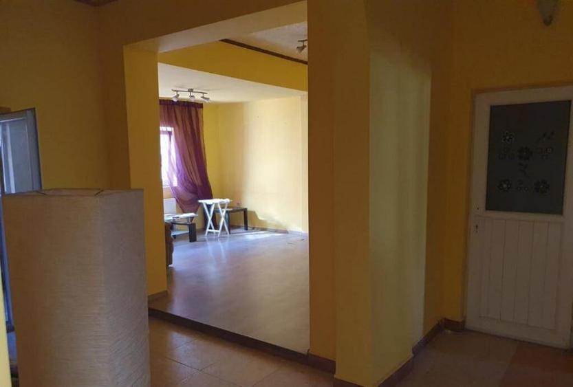 Casa la curte in zona Floreasca - 5