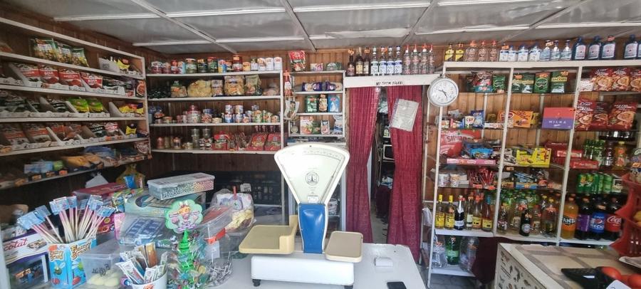 De vanzare spatiu comercial zona Grivita, suprafata de 50mp, 65mp de teren propr - 1