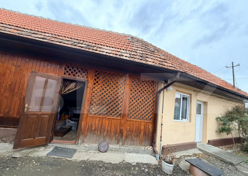 Casa de vanzare proprietate generoasa 2.285 m2 teren - 2