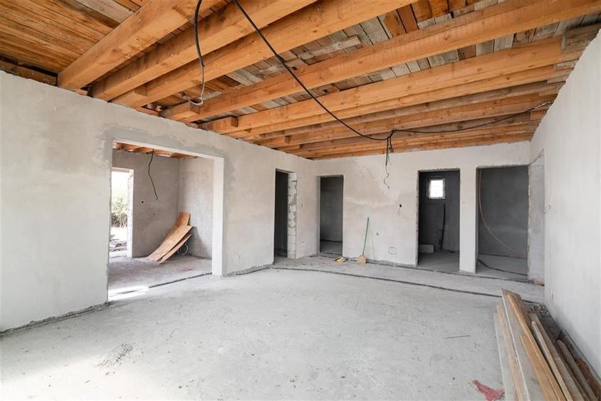 RECO Casa cu 4 camere in Nojorid - 6