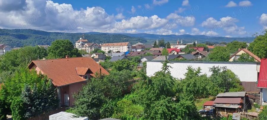 Apartament 3 camere 2 balcoane mobilat ?i utilat gata de locuit pe str. G. Co?buc. Garaj inclus. - 8