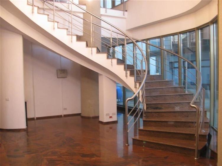 Cladire de birouri inchiriata zona centrala - 2