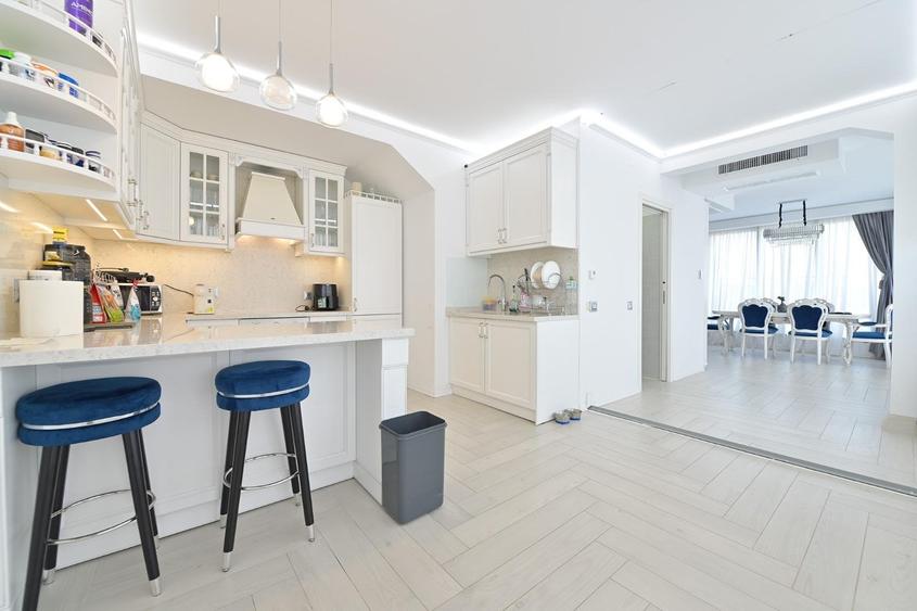 Penthouse Asmita Gardens - 8