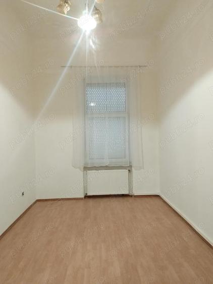 Apartament la casa de vanzare - 1