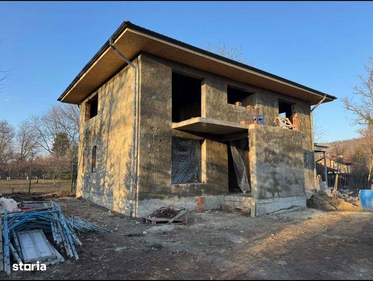 Vand CASA,VILA Noua P+1E 241,5Mp construit zona centrala BREAZA - 10