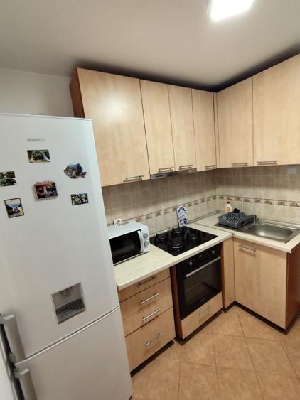 Închiriez garsoniera - 9