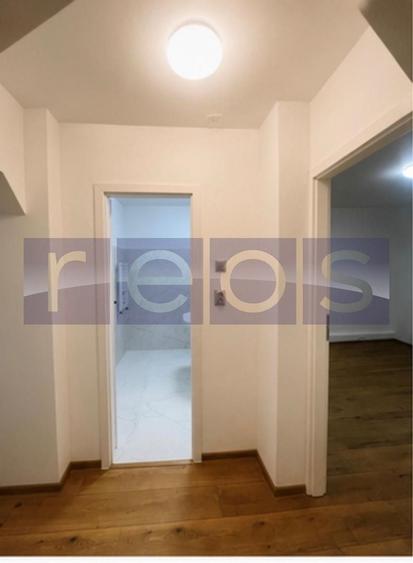 Apartament cu 4 camere în Tineretului