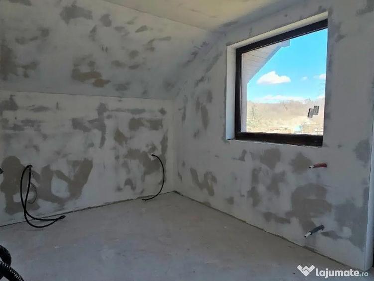 Casa P+M si 1400 mp teren,langa parau si padure, com.Piatra Soimului - 10