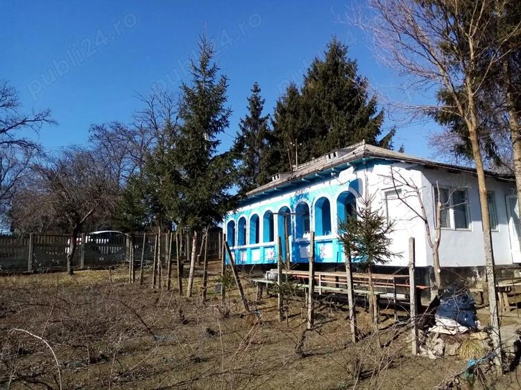Vand casa cu teren - 2