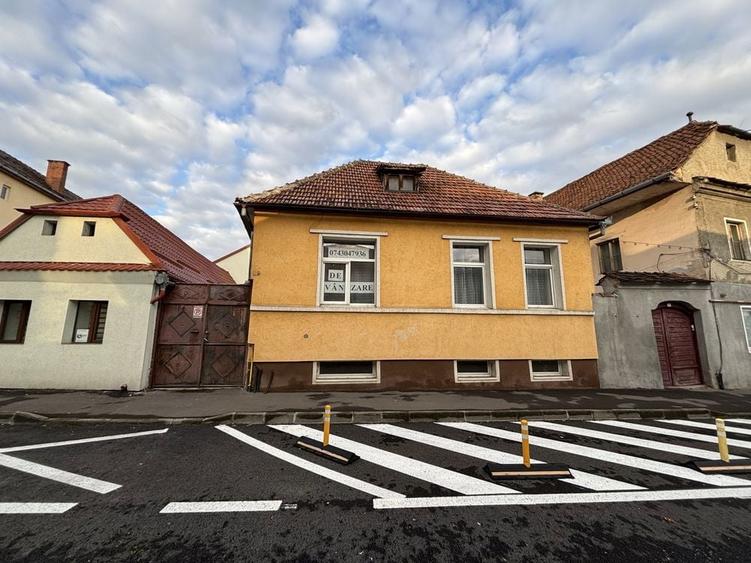 Casa de vanzare in centrul Brasovului - 1