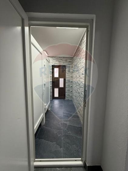 Spatiu comercial de inchiriat Com.Podari - 2